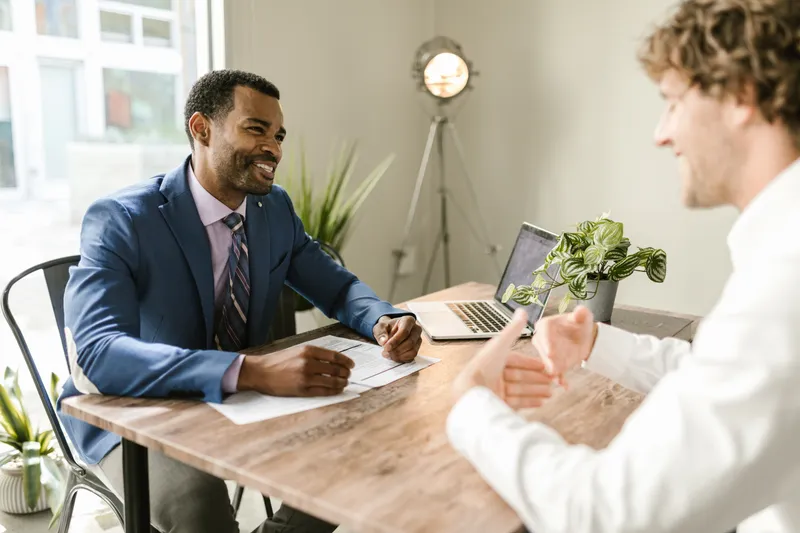 Que choisir pour un investissement locatif entre la SCI et Nom Propre